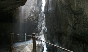 Enger Felsschluchtweg in der Partnachklamm